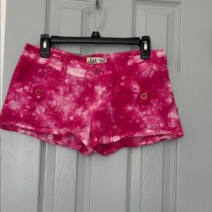 LEI Women's Vibrant Pink Tie-Dye VINTAGE Shorts